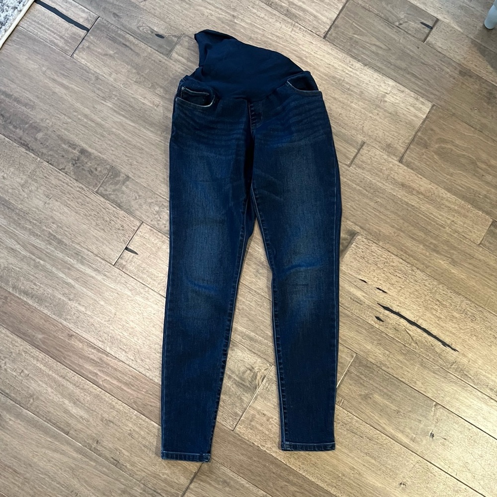 Jessica Simpson dark wash stretch maternity Jean jegging, size medium